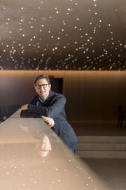 Aviel Cahn (45) will keine Oper über Bergbauern machen, aber Schweizer Themen wie «Reise der Hoffnung» von Xavier Koller für die Oper adaptieren. Bild: Nicolas Schopfer