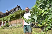 Markus Müller pachtet mit seiner Frau Daniela seit elf Jahren das Rebgut Sunnehalde auf dem Ottenberg. (Bild: Mario Testa)
