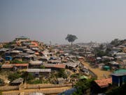 Die staatenlosen Rohingya-Flüchtlinge im Lager in Cox's Bazar in Bangladesch erhalten keine SIM-Karten mehr. Grund: Sie können keine Identitätskarte vorweisen. (Bild: KEYSTONE/AP/DAR YASIN)