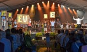 Die Schulkinder und die MG Mühlrüti führten gemeinsam das Musical «Freude» auf. (Bild: Peter Jenni)