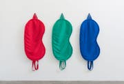 Nur für Riesen: die Masken von Amanda Ross-Ho. (Bild: Aargauer Kunsthaus)