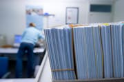 Der Kanton Luzern zahlte letztes Jahr einen höheren Betrag für ausstehende Forderungen an die Krankenkassen. (KEYSTONE/Gaetan Bally)