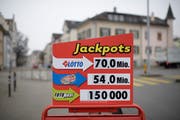 Das Geldspiel soll geregelter werden. (Bild: Gian Ehrenzeller/Keystone)