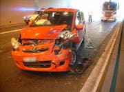 Am Unfallfahrzeug entstand 30'000 Franken Schaden. (Bild: Kantonspolizei Uri, 20. September 2019)
