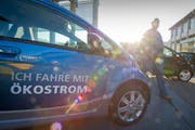 Am Mobilitätsmarkt erhält man auch Informationen zu Elektromobilität. Bild: Urs Bucher