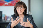 Im St.Galler Regierungsrat für die Spitalpolitik zuständig: Heidi Hanselmann. (Bild: Urs Bucher)