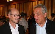 Die beiden neuen Verwaltungsräte Vitus Meier (links) und Walter Trösch im Gespräch. (Bild: Sepp Odermatt, Emmetten, 20. September 2019)