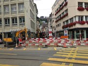 Am Eingang zur Metzgergasse sind die Baumaschinen am Werk. (Bilder: Reto Voneschen - 18. September 2019)