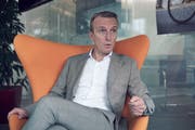 Mads Larsen, Der Schweiz-Chef von British American Tobacco, in seinem Lausanner Büro. (Bild: Beat Schmid, 23. Mai 2019)