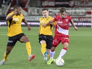 Das Berner Derby bietet spielerisch wenige Höhepunkte (Bild: KEYSTONE/PETER SCHNEIDER)
