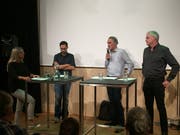Moderatorin Katharina Deuber diskutierte auf dem Podium mit (von links) Sven Kotlarski, René Dobler und Daniel Peter. (Bild: hor)
