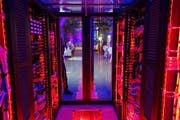 Ein Blick in das Rechenzentrum im Versuchsstollen Hagerbach. (Bild: PD)