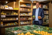 Felix Föhn im Bio-Hofladen des Gefängnisses Wauwilermoos.