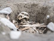 Bei Ausgrabungen in St-Maurice wurde ein Friedhof und eine Begräbniskirche freigelegt. (Bild: KEYSTONE/LAURENT GILLIERON)