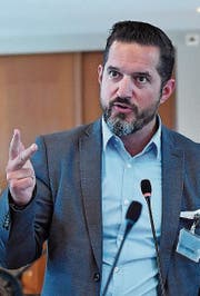 CVP-Kantonsrat Sandro Hess will den St.Gallern zu einem neuen Feiertag verhelfen. (Bild: Regina Kühne)