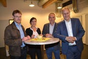 Urs Spirig, Petra Vetsch und Andi Götz kandidieren für das Seveler Schulratspräsidium, Eduard Neuhaus (von links), für den Gemeinderat. (Bild: Adi Lippuner)