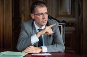 «Solche Spielchen gefallen mir nicht»: Roland Rino Büchel beim Interview im Bundeshaus. (Bild: Peter Schneider/Keystone)