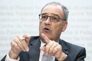 Wirtschaftsminister Guy Parmelin: «Ich räume Probleme lieber im persönlichen Gespräch aus als in langen Mailwechseln.» (Bild: Keystone/Peter Schneider)