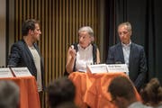 Marlies Angehrn erläutert ihre Sicht des St.Galler Schulstreits und übt dabei Kritik an den Lehrerverbänden. (Bild: Michel Canonica - 26. September 2019)