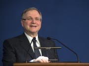 Der Chef der italienischen Notenbank und EZB-Direktoriumsmitglied, Ignazio Visco, stellt sich am Samstag hinter die jüngsten Beschlüsse der Europäischen Zentralbank. (Bild: KEYSTONE/EPA ANSA/CLAUDIO PERI)