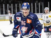 ZSC-Verteidiger Tim Berni stand mit seinem Assist zum 3:3 und Tor zum 4:3 am Ursprung der Zürcher Wende im Schlussdrittel (Bild: KEYSTONE/ENNIO LEANZA)