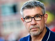 Urs Fischer hätte lieber Punkte statt wohlwollende Worte von Adi Hütter (Bild: KEYSTONE/EPA/SASCHA STEINBACH)