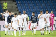 Enttäuschte Zürcher Spieler: Ein oft gesehenes Bild in dieser Saison. (Alessandro della Valle/Keystone)