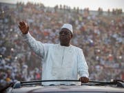 Senegals Präsident Macky Sall (Bild) hat den Oppositionspolitiker Khalifa Sall, mit dem er nicht verwand ist, am Sonntag begnadigt. (Bild: KEYSTONE/EPA/NIC BOTHMA)