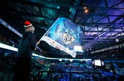 Selbst wenn der EVZ beim Cupfinal im Februar auswärts spielen muss, ist die Bossard-Arena sehr gut gefüllt. (Bild: Stefan Kaiser, Zug, 3. Februar 2019)