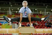 Donghua Li zeigt an einer Gala im Rahmen der Olympischen Spiele in Rio, dass er es immer noch drauf hat. (Bild: Dmitri Lovetsky/Keystone)