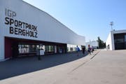 Die Wiler Sportanlagen AG erwirtschaftet auch dank dem Sportpark Bergholz jährlich einen kleinen Gewinn.Bild: Philipp Wolf