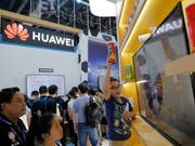 Der chinesische Telekomm-Riese Huawei hat schwere Vorwürfe gegen die US-Regierung erhoben. Danach sollen die Justizbehörden versucht haben Huawei-Mitarbeiter zur Kooperation gegen den Konzern zu bewegen. (Foto: Wu Hong/EPA) (Bild: KEYSTONE/EPA/WU HONG)