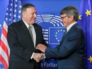 Bei seinem Besuch in Brüssel traf US-Aussenminister Pompeo (l) auch den neuen Präsidenten des EU-Parlaments, David Sassoli. (Bild: KEYSTONE/EPA/OLIVIER HOSLET)