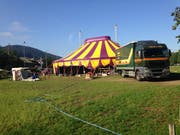 Das Zelt des Cirque de Loin auf der Kreuzbleiche. (Bild: Reto Voneschen - 3. September 2019)