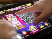 Die Behörden haben erstmals Netzsperren gegen ausländische Geldspiel-Anbieter verhängt. (Bild: KEYSTONE/GAETAN BALLY)
