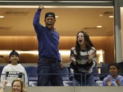 Die diesjährigen US Tennis Open haben bereits einen Besucherrekord verzeichnet - unter den Zuschauern gibt es auch viel Promis, wie etwa den Golf-Profi Tiger Woods. (Bild: KEYSTONE/EPA/DANIEL MURPHY)