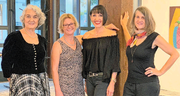 Die vier Zuger Künstlerinnen (von links): Lilian Putincanin, Ursula Hotz, Andrea Bösiger und Brigit Weiss. (Bild: PD)