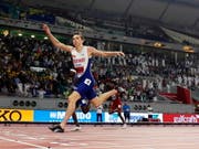Karsten Warholm hat auch in Doha die Nase vorne (Bild: KEYSTONE/EPA/VALDRIN XHEMAJ)