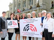 Die Präsidentinnen der Eidgenössischen Kommission für Frauenfragen, der Frauendachorganisationen und die Nationalratspräsidentin rufen gemeinsam zur Wahl von Nationalratskandidatinnen auf. Es sei Zeit für «halbe-halbe». (Bild: Eidgenössische Kommission für Frauenfragen)