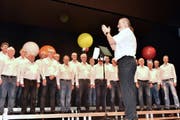 Der Sängerbund Buchs, dirigiert von Christian Büchel, begeisterte das Publikum. (Bilder: Heidy Beyeler)