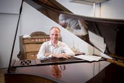 Der Pianist, Komponist und in St. Gallen als Organist tätige Bernhard Ruchti. Bild: Urs Bucher