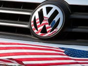 Ein US-Kontrolleur schaut Volkswagen auf die Finger, damit sich Verfehlungen wie im Dieselskandal nicht wiederholen können: Im zweiten Jahr seiner Arbeit konnte er keine Verstösse gegen die Auflagen feststellen. (Bild: KEYSTONE/EPA DPA FILE/FRISO GENTSCH)