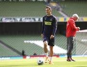 Im Klub in der Kritik, in der Nationalmannschaft der Steuermann: Granit Xhaka (Bild: Keystone)