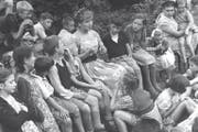 Trudi Gerster als «Märchenfee» an der Landi 1939 in Zürich.