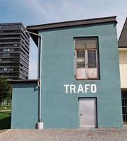 Lange blieb die alte Trafostation im Rorschacher Stadtwald ungenutzt. Nun richtet der Kunstverein dort unter anderem ein Atelier und Ausstellungsraum ein. Bild: Lisa Wickart