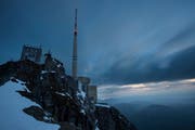 Ein exponierter Berg: Bis zu 400 Blitze werden pro Jahr am Säntis registriert. (Bild: Benjamin Manser)