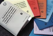 Die Ausländerausweise eines mazedonisches Paar verlieren ihre Gültigkeit. (Bild: Key/Gaetan Bally)
