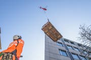 Transportflüge in Stadtgebieten sind kurz und effizient. (Bild: swisshelicopter.ch)