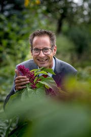Bevor Lucas Baumann CEO der Rausch AG wurde, arbeitete er vier Jahre lang an Bord von grossen Kreuzfahrtschiffen. (Bild: Michel Canonica)