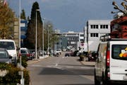 Blick auf das Hünenberger Industriegebiet Bösch. (Bild: Stefan Kaiser, Hünenberg, 2. April 2019)